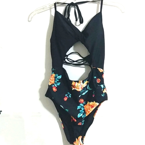 CUPSHE BLACK FLORAL 1-PC HALTER SWIMSUIT SZ LARGE - Picture 6 of 9